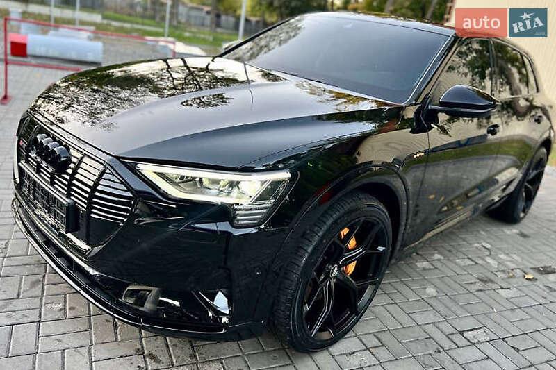 Внедорожник / Кроссовер Audi e-tron 2022 в Киеве фото 4 Внедорожник / Кроссовер Audi e-tron 2022 в Киеве
