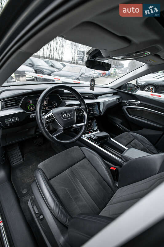 Внедорожник / Кроссовер Audi e-tron 2021 в Львове