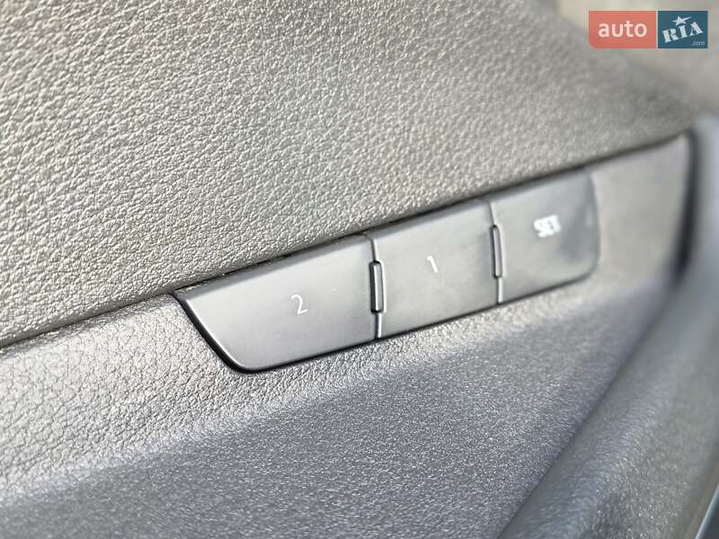 Внедорожник / Кроссовер Audi e-tron 2020 в Самборе фото 20 Внедорожник / Кроссовер Audi e-tron 2020 в Самборе