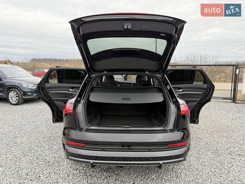 Внедорожник / Кроссовер Audi e-tron 2022 в Дрогобыче фото 94 Внедорожник / Кроссовер Audi e-tron 2022 в Дрогобыче