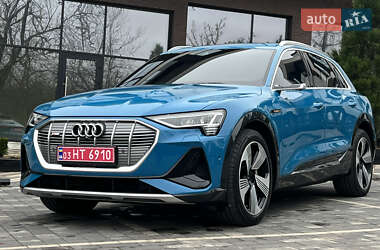 Внедорожник / Кроссовер Audi e-tron 2021 в Ужгороде