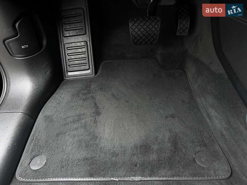 Внедорожник / Кроссовер Audi e-tron 2020 в Тернополе фото 41 Внедорожник / Кроссовер Audi e-tron 2020 в Тернополе