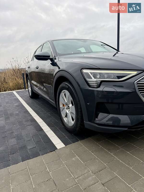 Внедорожник / Кроссовер Audi e-tron 2020 в Ровно