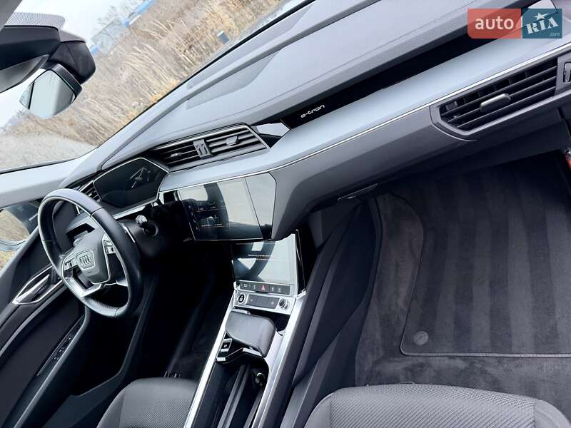 Внедорожник / Кроссовер Audi e-tron 2020 в Ровно