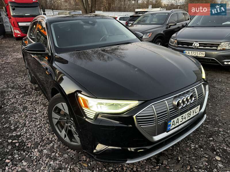 Внедорожник / Кроссовер Audi e-tron 2021 в Киеве фото 4 Внедорожник / Кроссовер Audi e-tron 2021 в Киеве