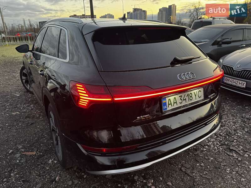 Внедорожник / Кроссовер Audi e-tron 2021 в Киеве фото 5 Внедорожник / Кроссовер Audi e-tron 2021 в Киеве