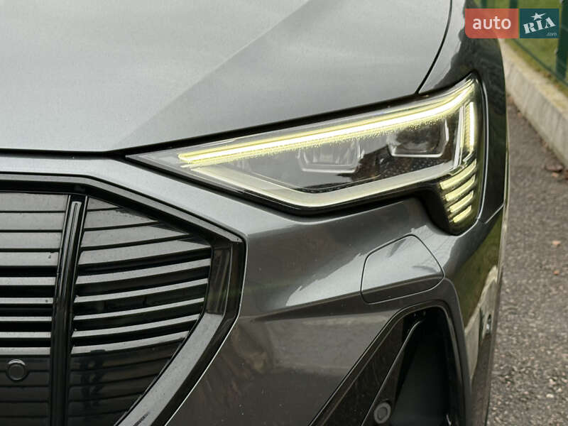Внедорожник / Кроссовер Audi e-tron 2022 в Ровно