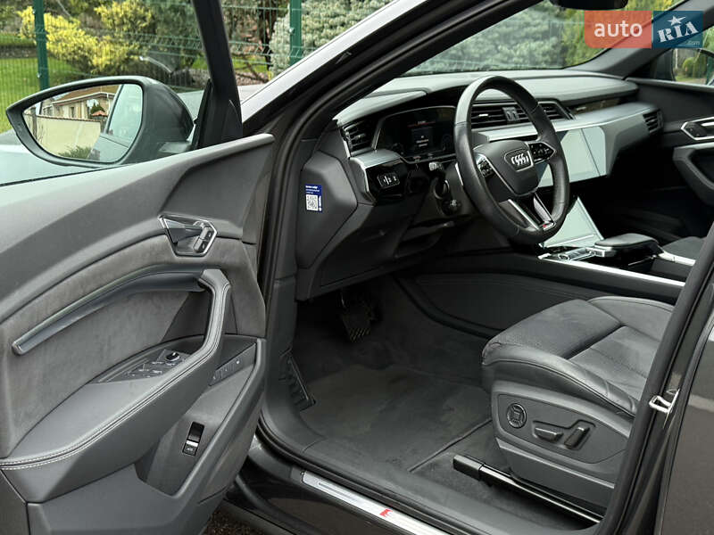 Внедорожник / Кроссовер Audi e-tron 2022 в Ровно