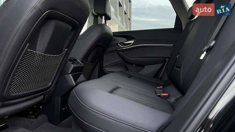 Внедорожник / Кроссовер Audi e-tron 2022 в Львове фото 31 Внедорожник / Кроссовер Audi e-tron 2022 в Львове