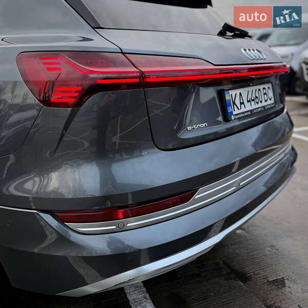Внедорожник / Кроссовер Audi e-tron 2019 в Киеве фото 16 Внедорожник / Кроссовер Audi e-tron 2019 в Киеве