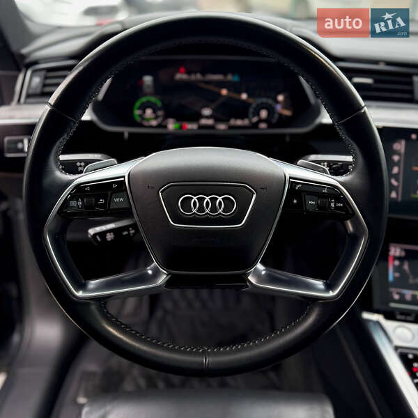 Внедорожник / Кроссовер Audi e-tron 2019 в Киеве фото 31 Внедорожник / Кроссовер Audi e-tron 2019 в Киеве