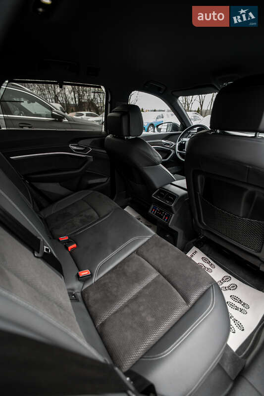 Внедорожник / Кроссовер Audi e-tron 2021 в Львове фото 29 Внедорожник / Кроссовер Audi e-tron 2021 в Львове