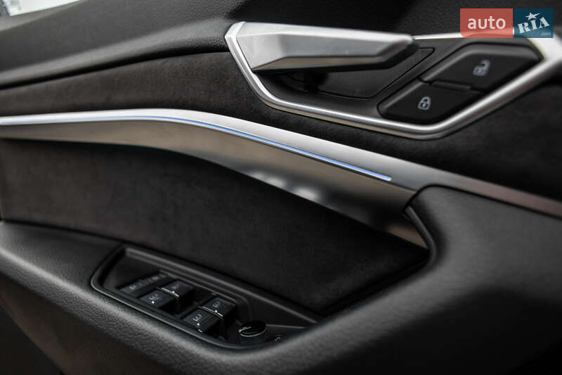 Внедорожник / Кроссовер Audi e-tron 2021 в Львове фото 44 Внедорожник / Кроссовер Audi e-tron 2021 в Львове