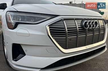 Внедорожник / Кроссовер Audi e-tron 2019 в Дрогобыче фото 6 Внедорожник / Кроссовер Audi e-tron 2019 в Дрогобыче