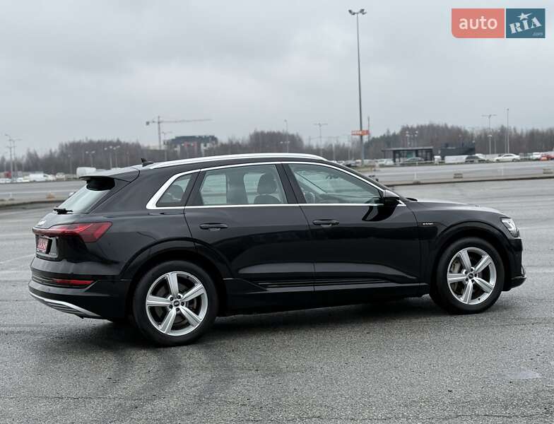 Внедорожник / Кроссовер Audi e-tron 2020 в Львове