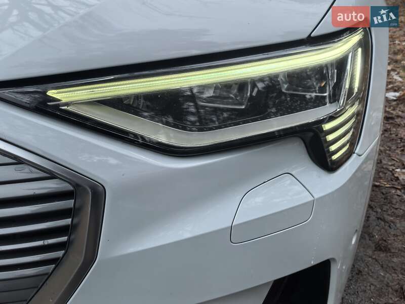 Внедорожник / Кроссовер Audi e-tron 2019 в Киеве