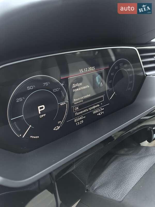 Внедорожник / Кроссовер Audi e-tron 2019 в Киеве