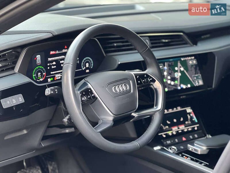 Внедорожник / Кроссовер Audi e-tron 2022 в Днепре