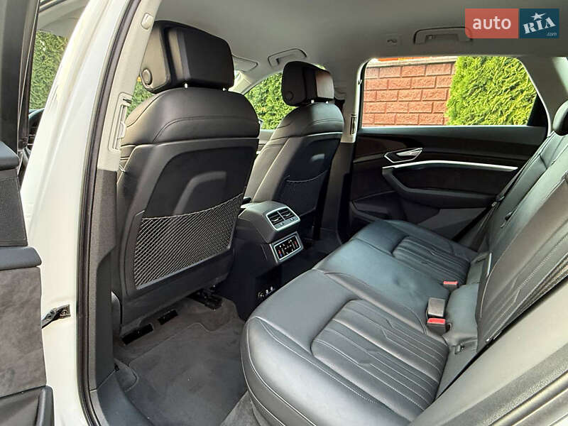 Внедорожник / Кроссовер Audi e-tron 2020 в Ровно