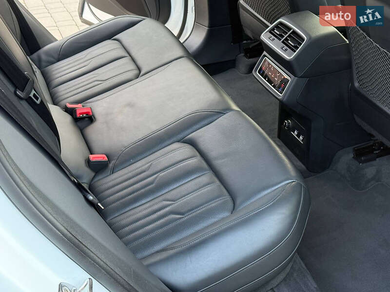 Внедорожник / Кроссовер Audi e-tron 2020 в Ровно