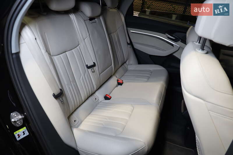 Внедорожник / Кроссовер Audi e-tron 2019 в Луцке фото 33 Внедорожник / Кроссовер Audi e-tron 2019 в Луцке