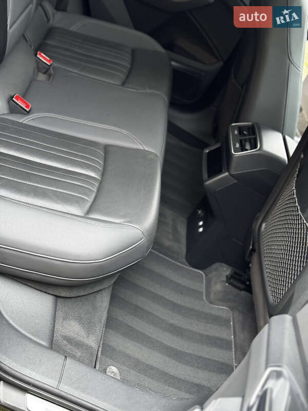 Внедорожник / Кроссовер Audi e-tron 2019 в Дрогобыче