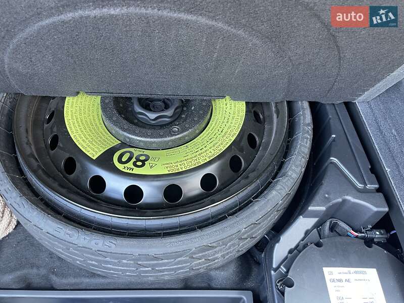 Внедорожник / Кроссовер Audi e-tron 2019 в Ивано-Франковске