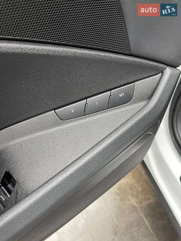 Внедорожник / Кроссовер Audi e-tron 2020 в Львове фото 15 Внедорожник / Кроссовер Audi e-tron 2020 в Львове