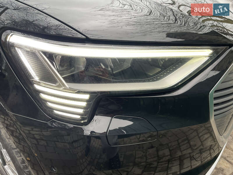 Внедорожник / Кроссовер Audi e-tron 2020 в Каменец-Подольском