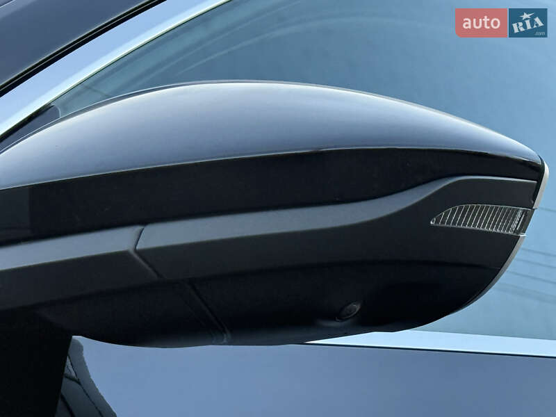 Внедорожник / Кроссовер Audi e-tron 2019 в Ровно