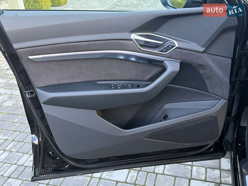 Внедорожник / Кроссовер Audi e-tron 2019 в Ровно