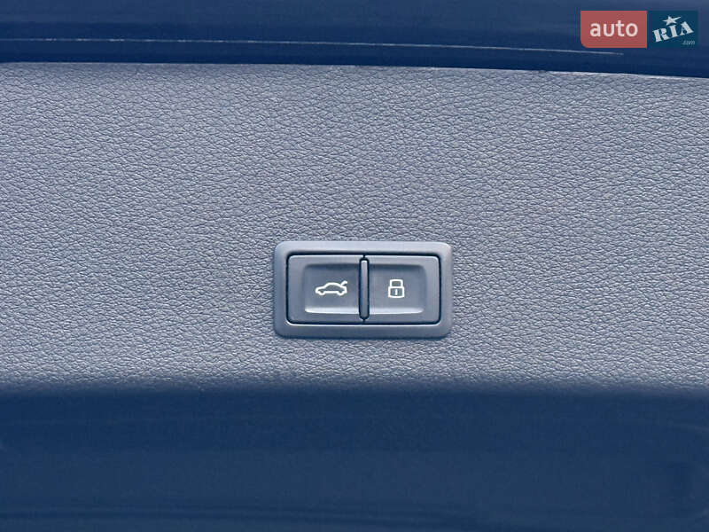 Внедорожник / Кроссовер Audi e-tron 2019 в Ровно