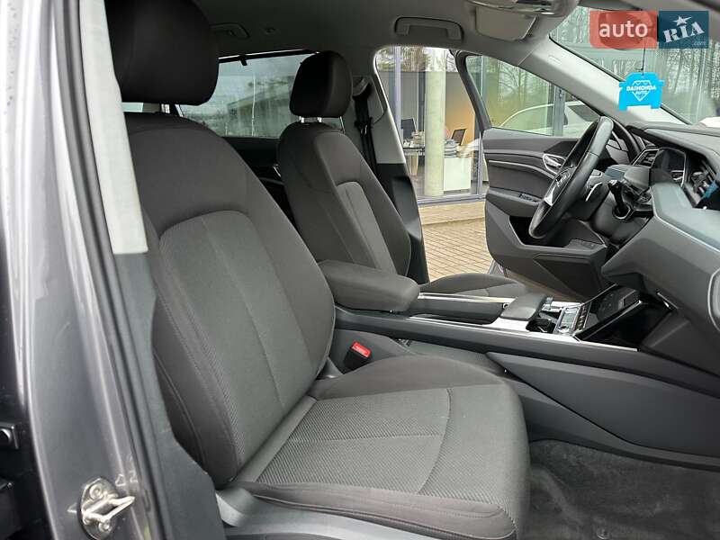 Внедорожник / Кроссовер Audi e-tron 2020 в Черновцах