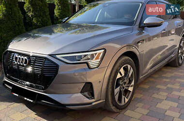 Внедорожник / Кроссовер Audi e-tron 2022 в Киеве