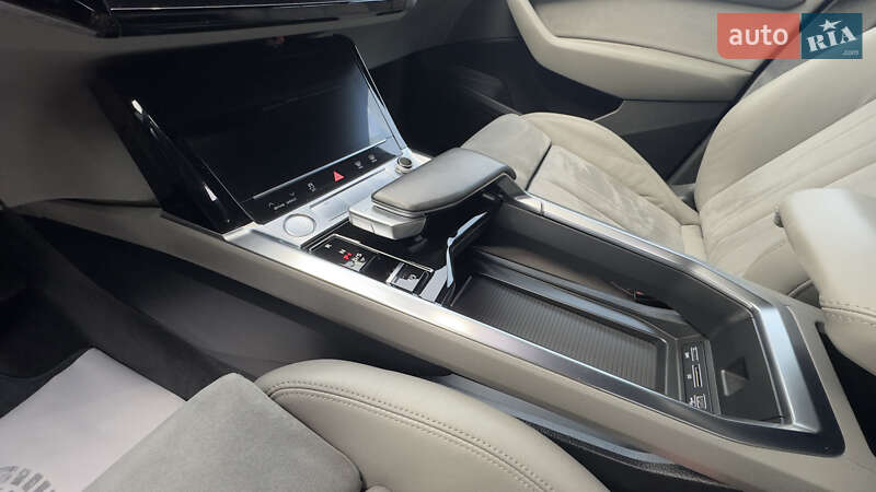 Внедорожник / Кроссовер Audi e-tron 2020 в Сваляве фото 60 Внедорожник / Кроссовер Audi e-tron 2020 в Сваляве