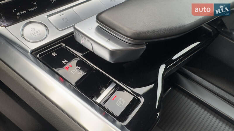 Внедорожник / Кроссовер Audi e-tron 2020 в Сваляве фото 87 Внедорожник / Кроссовер Audi e-tron 2020 в Сваляве