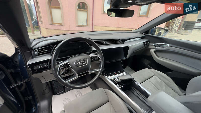 Внедорожник / Кроссовер Audi e-tron 2020 в Сваляве фото 86 Внедорожник / Кроссовер Audi e-tron 2020 в Сваляве