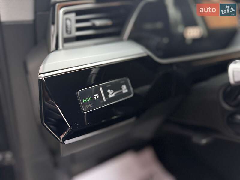 Внедорожник / Кроссовер Audi e-tron 2019 в Ивано-Франковске