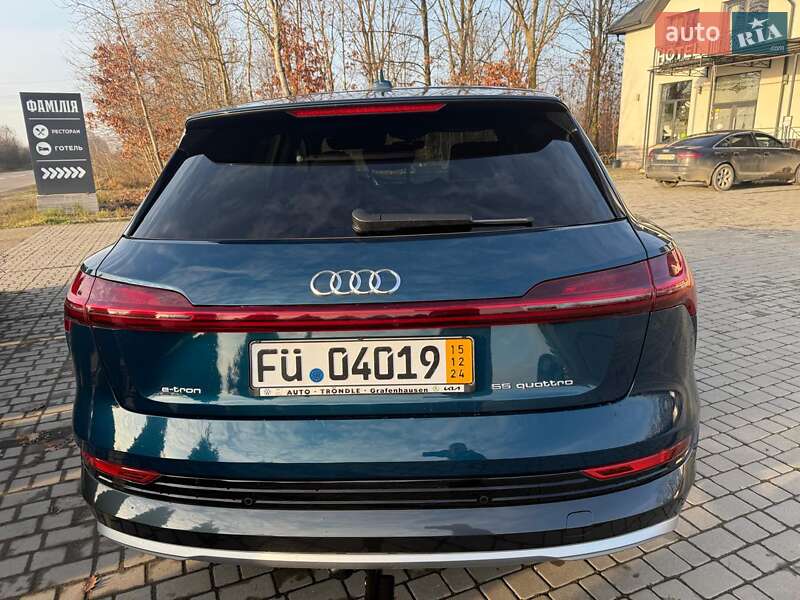 Внедорожник / Кроссовер Audi e-tron 2019 в Хусте