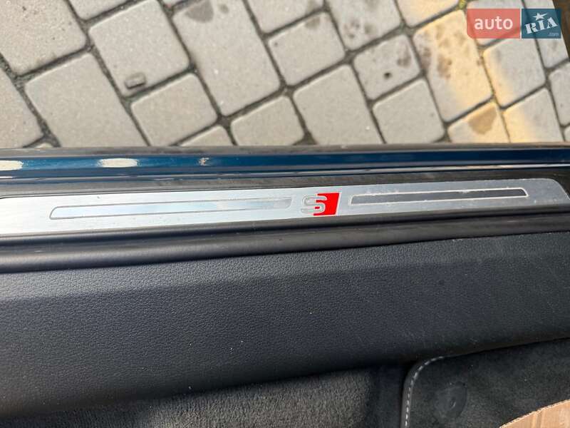 Внедорожник / Кроссовер Audi e-tron 2019 в Хусте