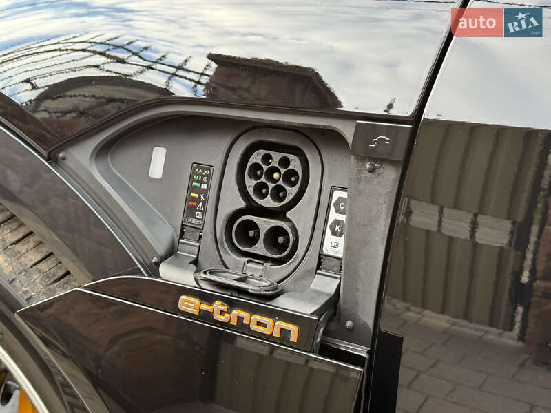 Внедорожник / Кроссовер Audi e-tron 2021 в Тернополе