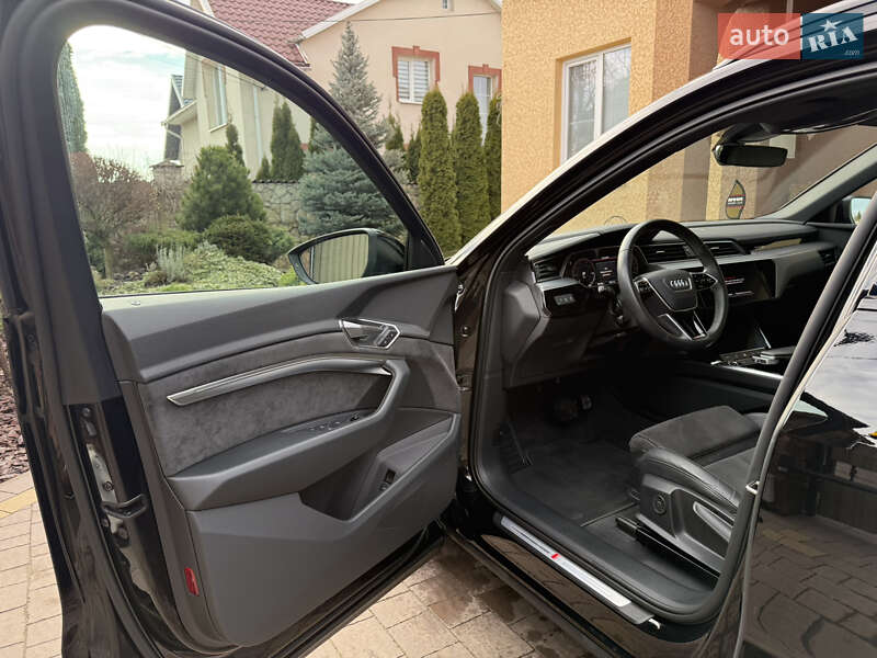 Внедорожник / Кроссовер Audi e-tron 2021 в Тернополе