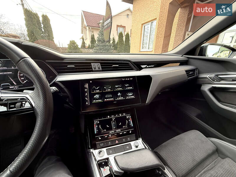 Внедорожник / Кроссовер Audi e-tron 2021 в Тернополе