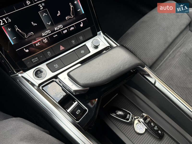 Внедорожник / Кроссовер Audi e-tron 2021 в Тернополе