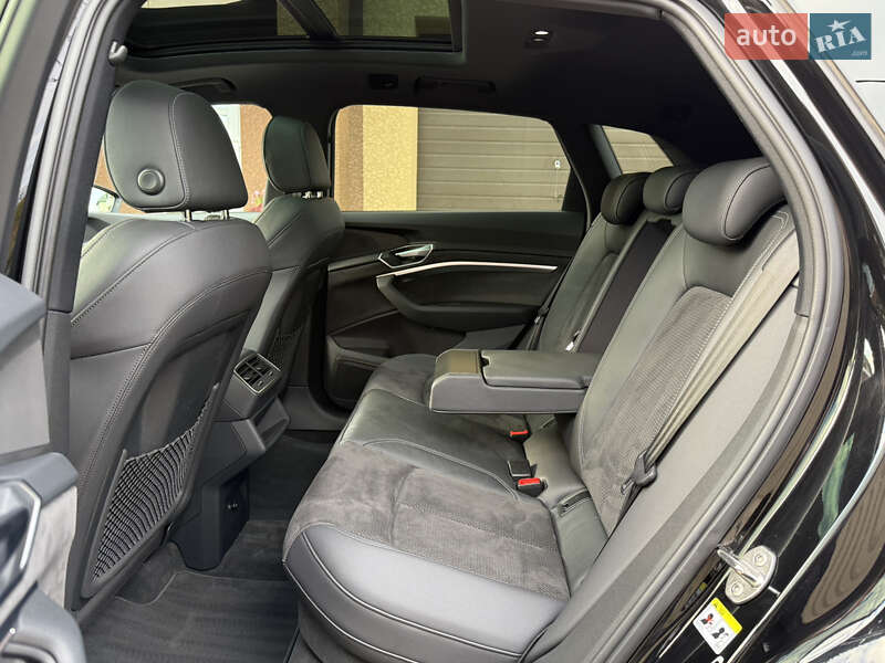 Внедорожник / Кроссовер Audi e-tron 2021 в Тернополе