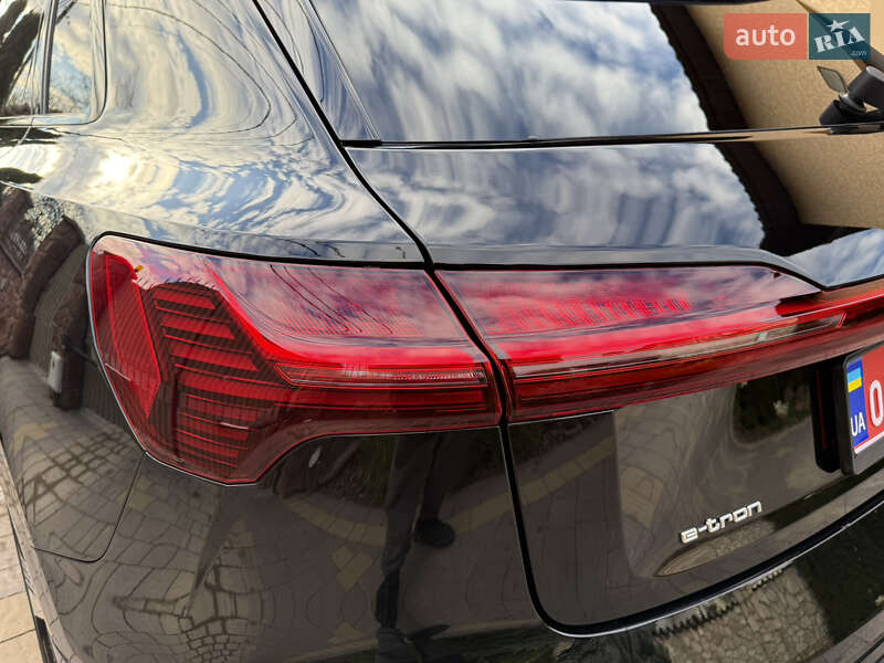 Внедорожник / Кроссовер Audi e-tron 2021 в Тернополе