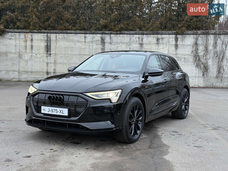 Внедорожник / Кроссовер Audi e-tron 2021 в Ровно фото 29 Внедорожник / Кроссовер Audi e-tron 2021 в Ровно
