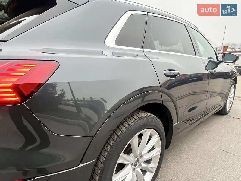 Внедорожник / Кроссовер Audi e-tron 2020 в Умани фото 11 Внедорожник / Кроссовер Audi e-tron 2020 в Умани