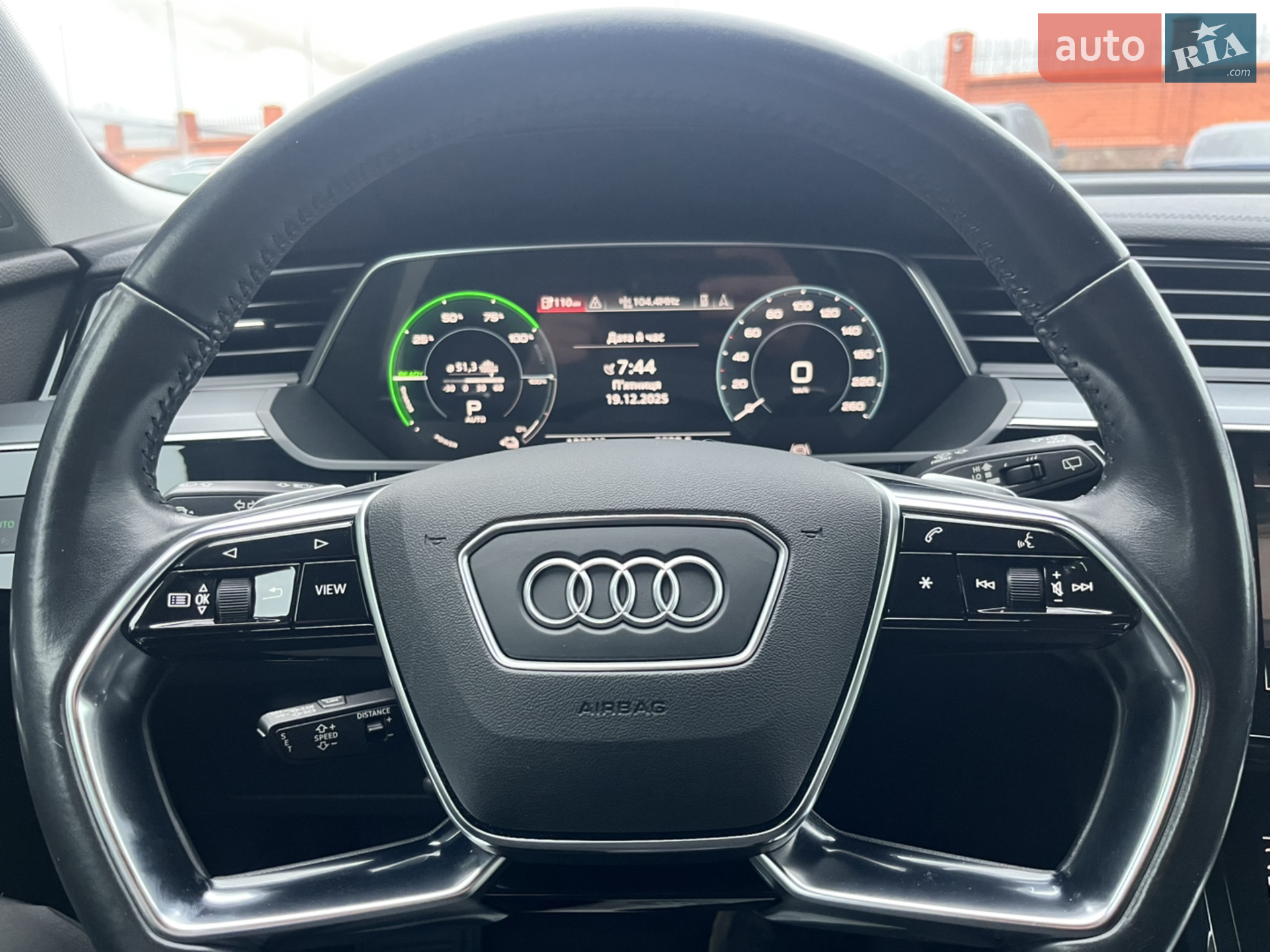 2020 Audi e-tron - мініатюра 32