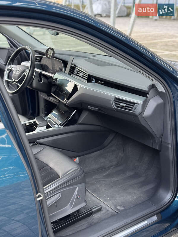 Внедорожник / Кроссовер Audi e-tron 2020 в Львове